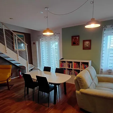 Leopardi10 Apartment Cavaion Veronese