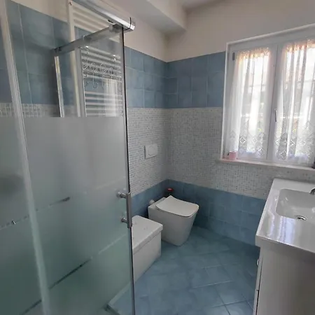 Leopardi10 Apartman Cavaion Veronese