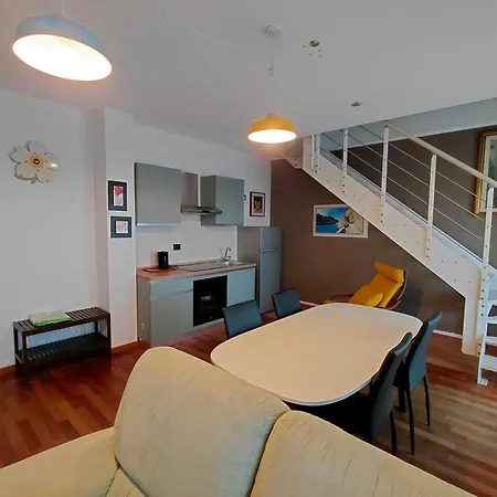 Leopardi10 Apartment Cavaion Veronese